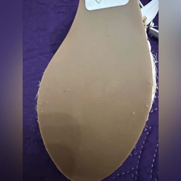 ASOS Wedges size 9 but fits like an 8. - Picture 13 of 13